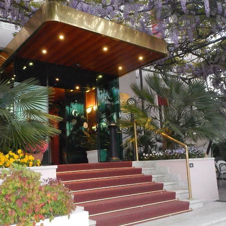 Hotel Giardinetto 데센자노델가르다 외부 사진