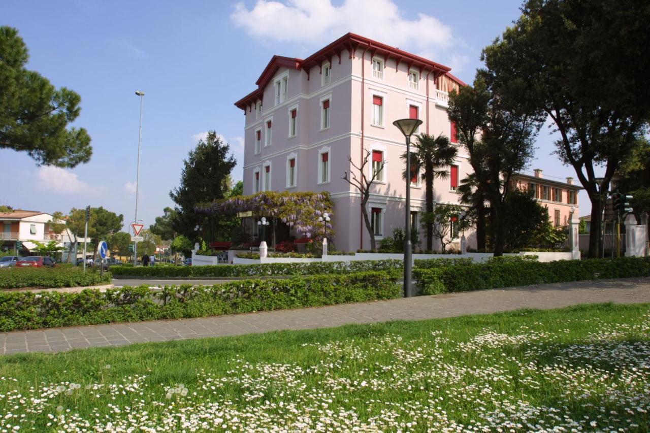 Hotel Giardinetto 데센자노델가르다 외부 사진