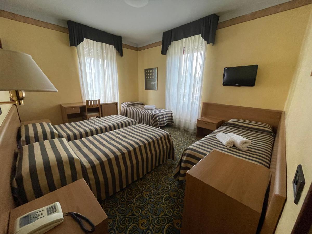 Hotel Giardinetto 데센자노델가르다 외부 사진