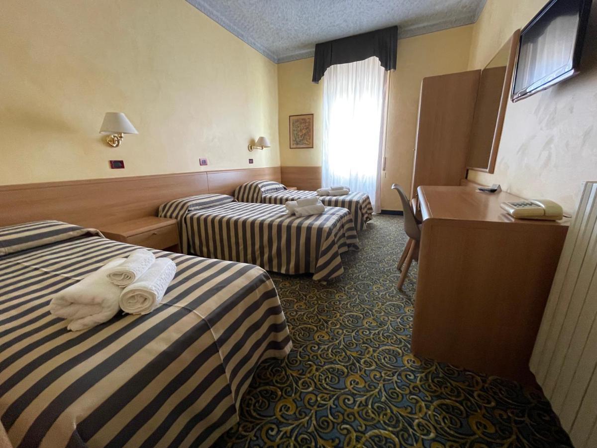 Hotel Giardinetto 데센자노델가르다 외부 사진