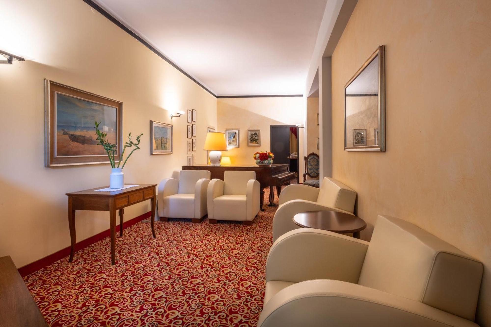 Hotel Giardinetto 데센자노델가르다 외부 사진