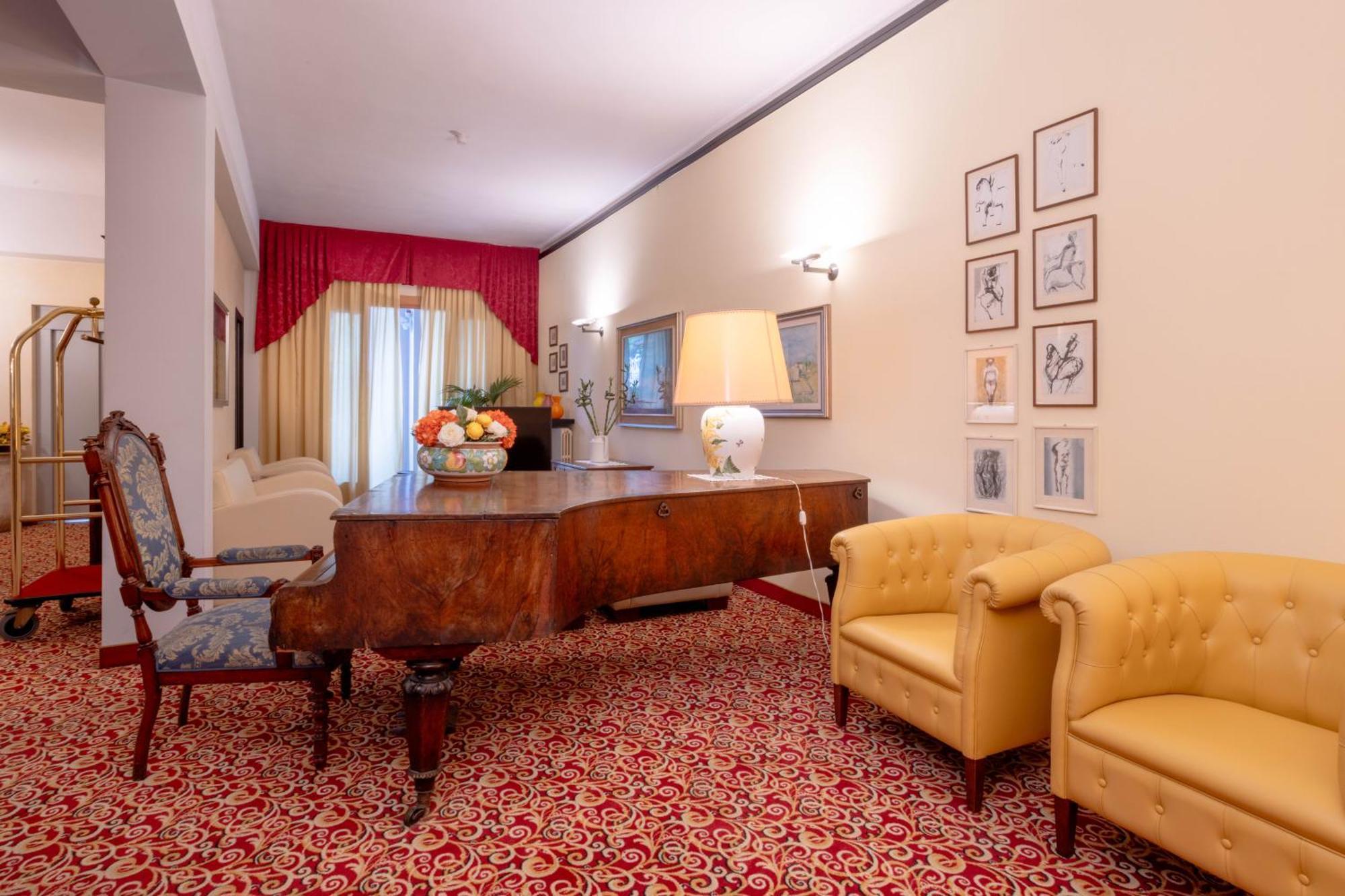 Hotel Giardinetto 데센자노델가르다 외부 사진
